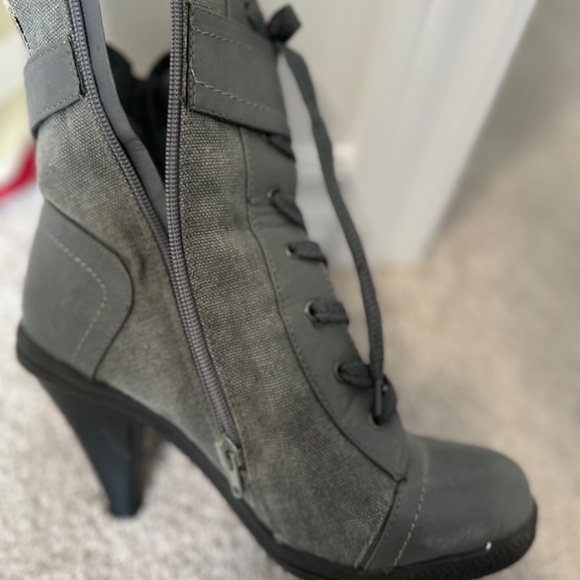 Women’s shoes and boots - Picture 6 of 16